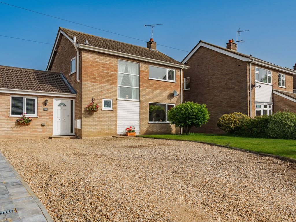 3 bed detached house for sale in Pound Green Lane, Shipdham IP25, £