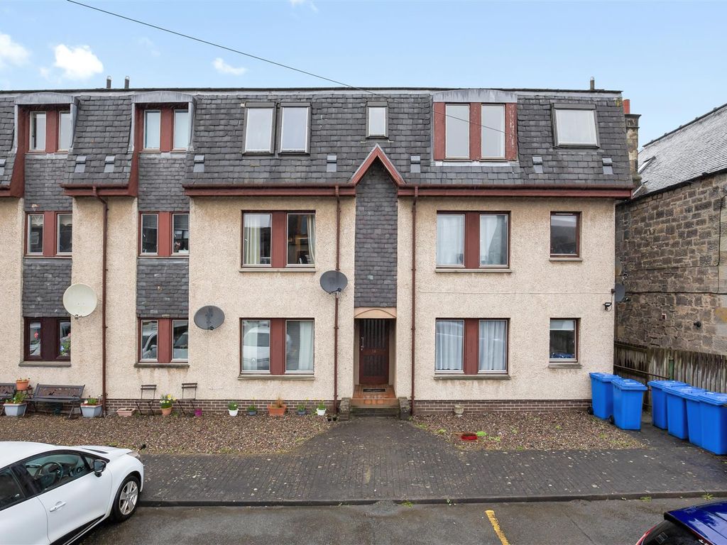 1 bed flat for sale in 38F Campbell Street, Dunfermline KY12, £85,000