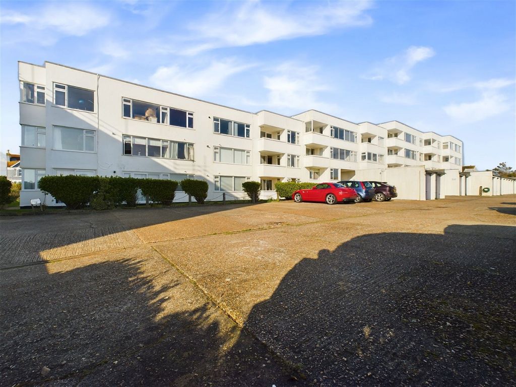 1 bed flat for sale in Brighton Road, Lancing BN15, £225,000 Zoopla
