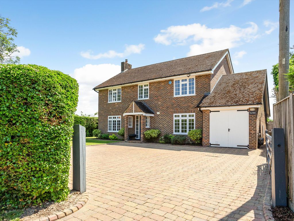 4 bed detached house for sale in Bramley Road, Pamber End, Hampshire