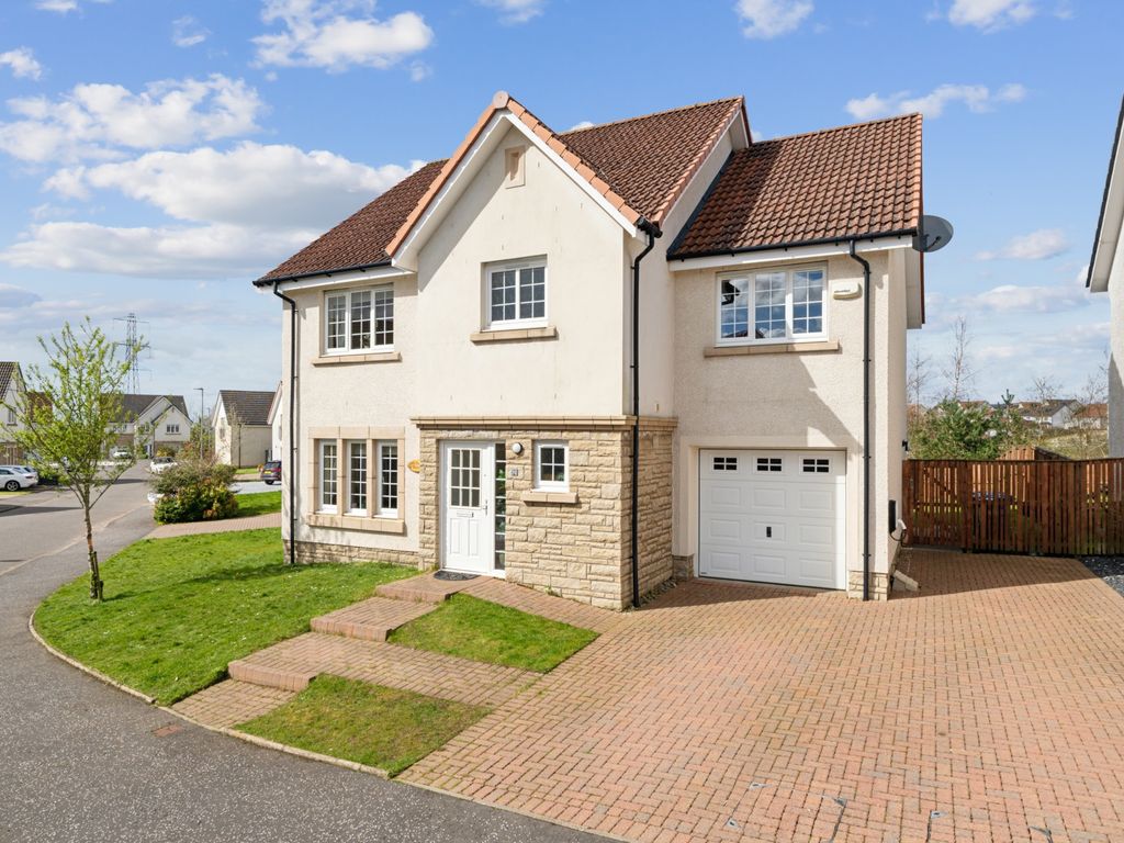 4 bed detached house for sale in Wakefield Avenue, East Kilbride