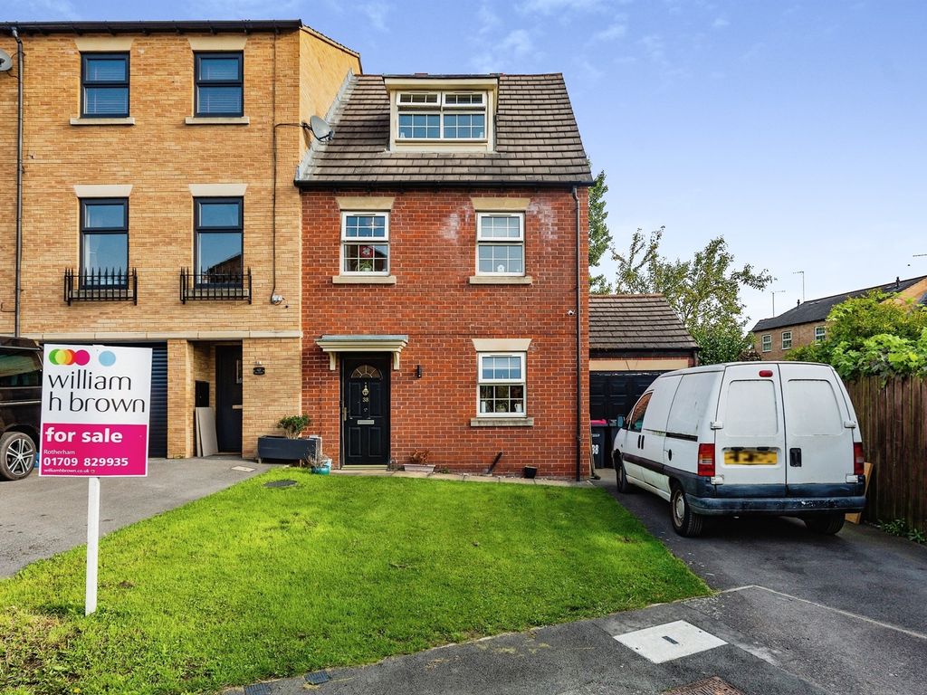 3 bed end terrace house for sale in Blue Mans Way, Catcliffe, Rotherham