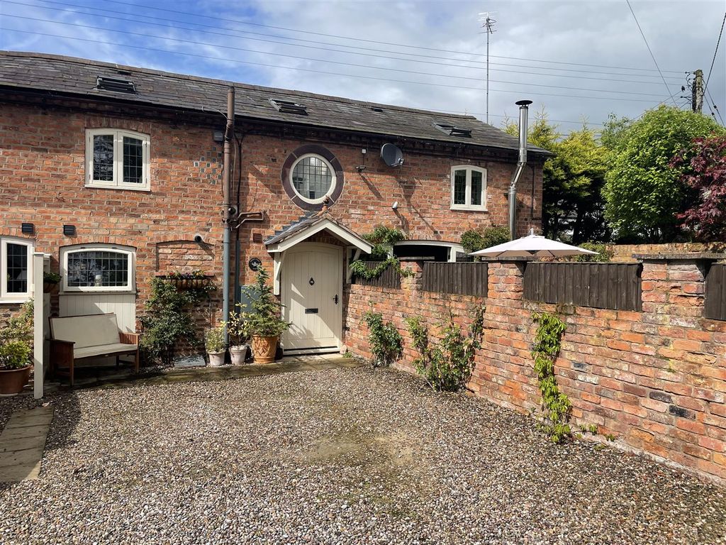 2 bed property for sale in Holt Road, Rossett, Wrexham LL12 Zoopla