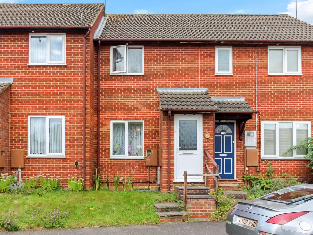 2 bed terraced house for sale in Senwick Drive, Wellingborough NN8, £