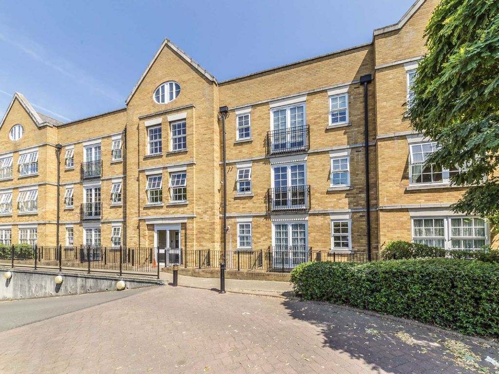 2 bed flat to rent in Twickenham Road, Isleworth TW7 Zoopla