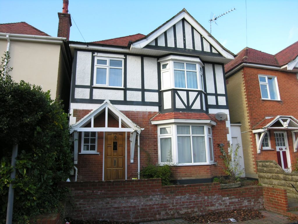 5 bed property to rent in Heathwood Road, Winton, Bournemouth BH9 Zoopla