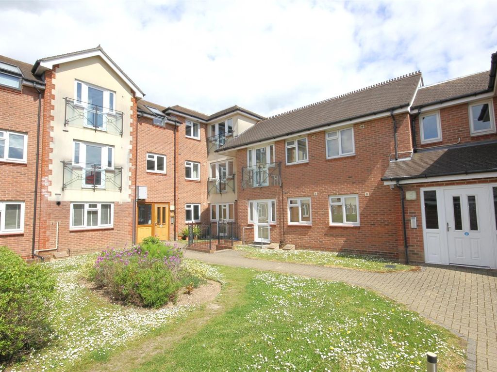2 bed flat for sale in Botley Road, Park Gate, Southampton SO31 Zoopla
