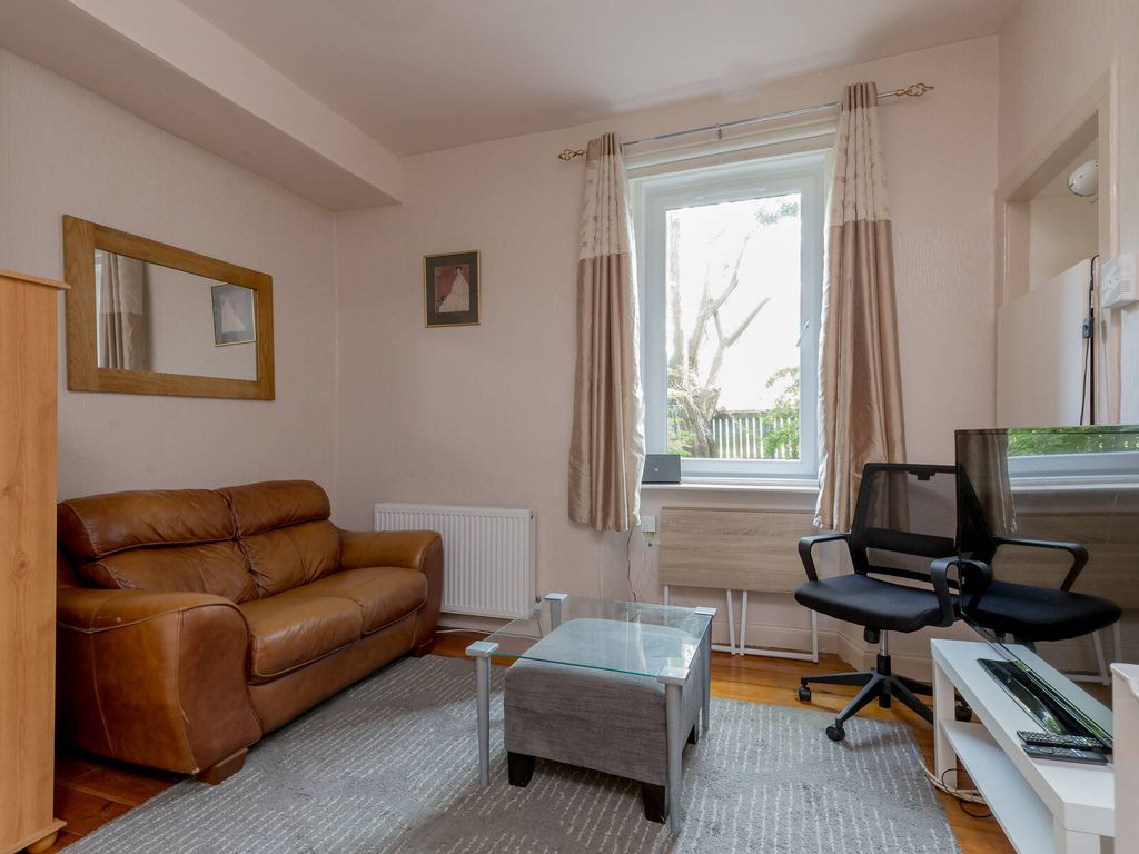 1 bed flat for sale in 34/4 Beaverbank Place, Broughton EH7, £140,000