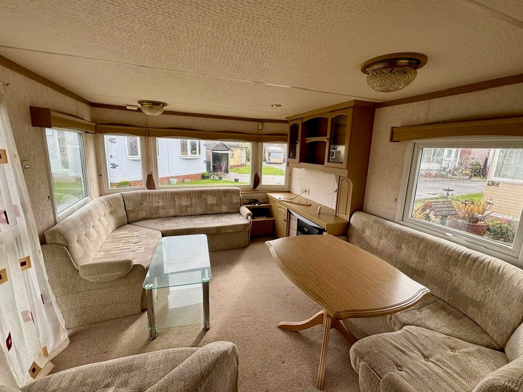 2 bed bungalow to rent in Park Homes, Mexborough S64, £450 pcm Zoopla