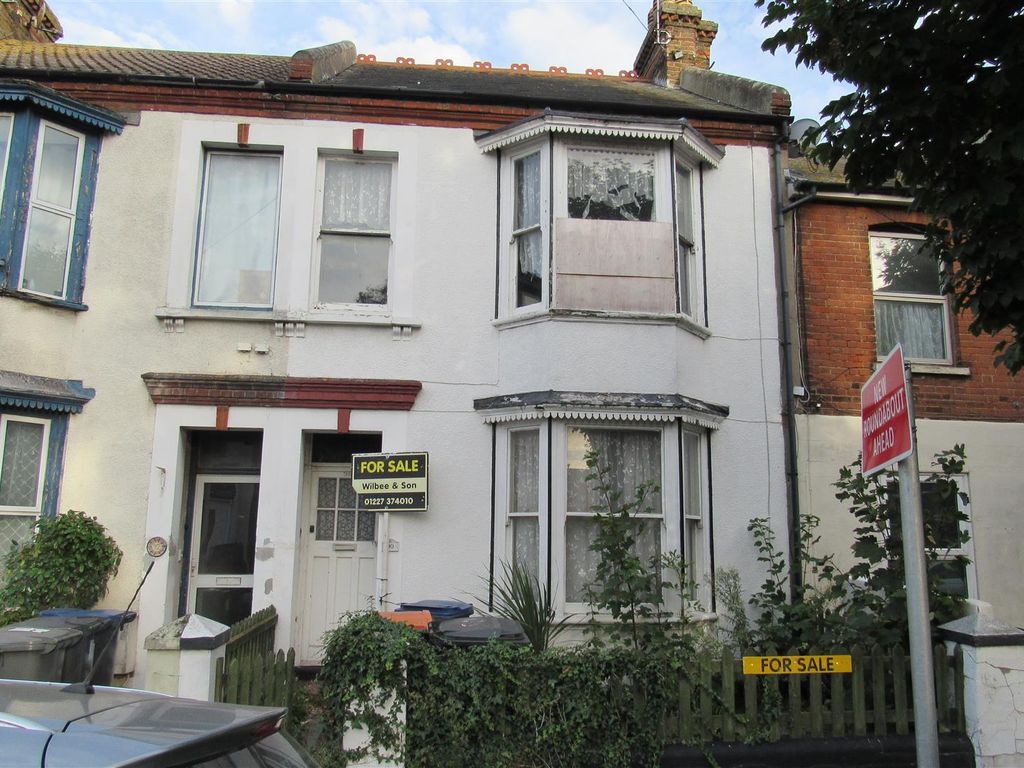 2 bed terraced house for sale in Station Road, Herne Bay CT6, £275,000