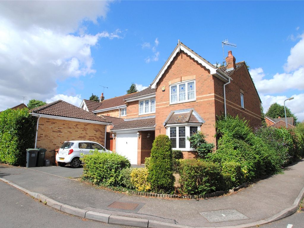 4 bed detached house for sale in Edinburgh Drive, Abbots Langley WD5