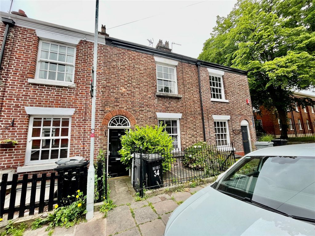 2 bed terraced house for sale in High Street, Macclesfield, Cheshire
