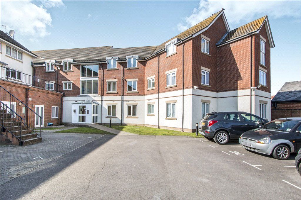 2 bed flat for sale in Forton Road, Gosport, Hampshire PO12 Zoopla