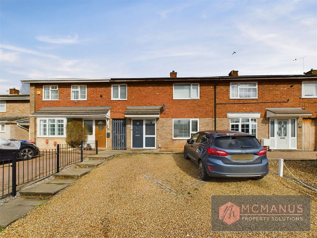 3 bed terraced house for sale in Brunel Road, Stevenage SG2, £350,000