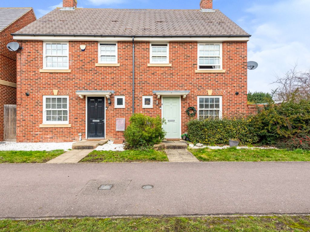 3 bed semidetached house for sale in Southern Cross, Wixams, Bedford