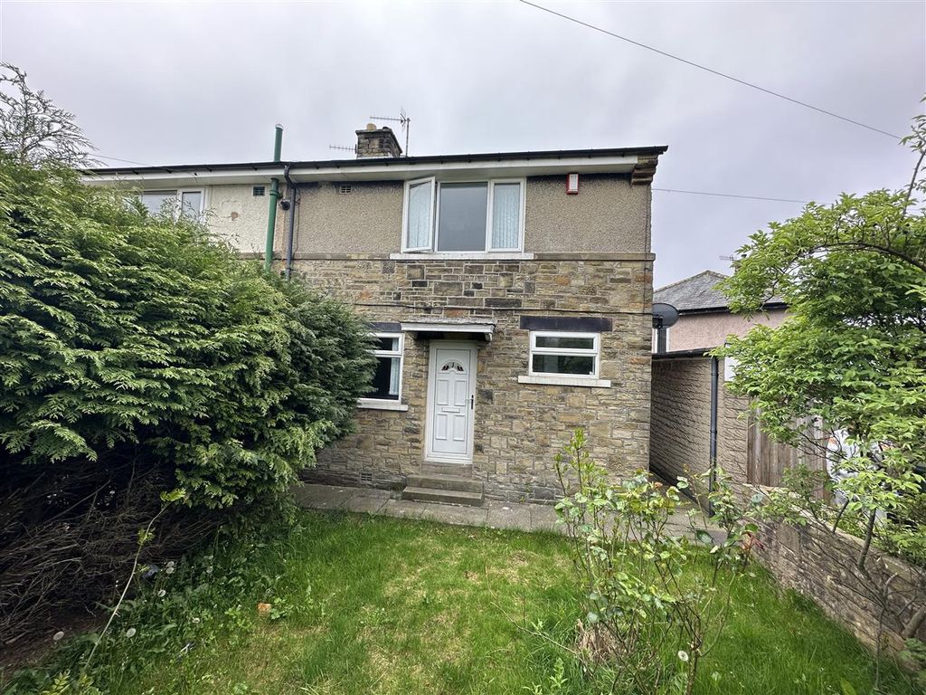 3 bed semidetached house to rent in Redcliffe Avenue, Keighley BD21 Zoopla