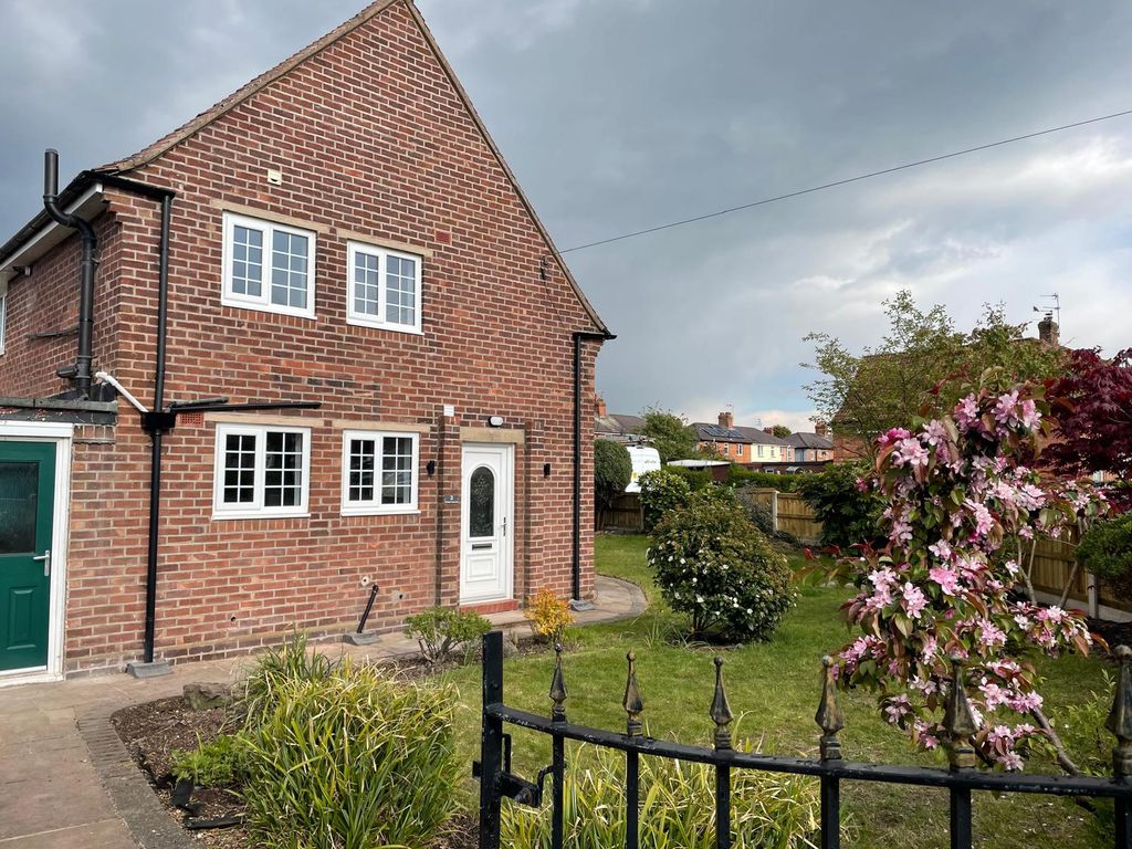 3 bed property to rent in Newall Crescent, Winsford CW7, £975 pcm Zoopla