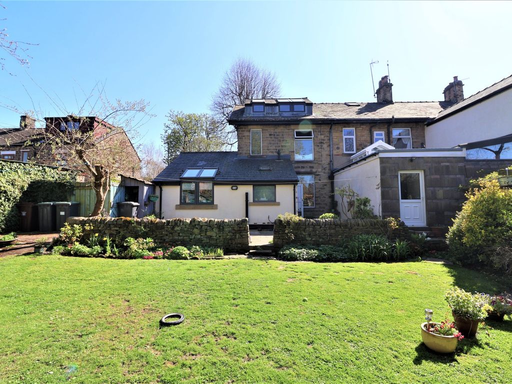 6 bed end terrace house for sale in Sheffield Road, Glossop, Derbyshire