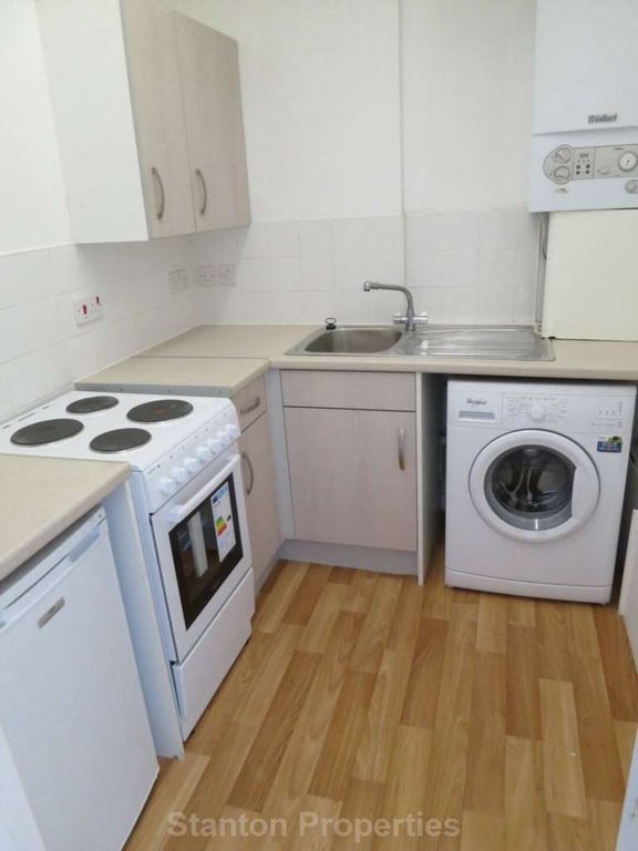 1 bed flat to rent in Stockport Road, Levenshulme M19, £625 pcm Zoopla