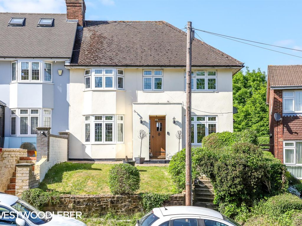 4 bed semidetached house for sale in Dig Dag Hill, Cheshunt, Waltham