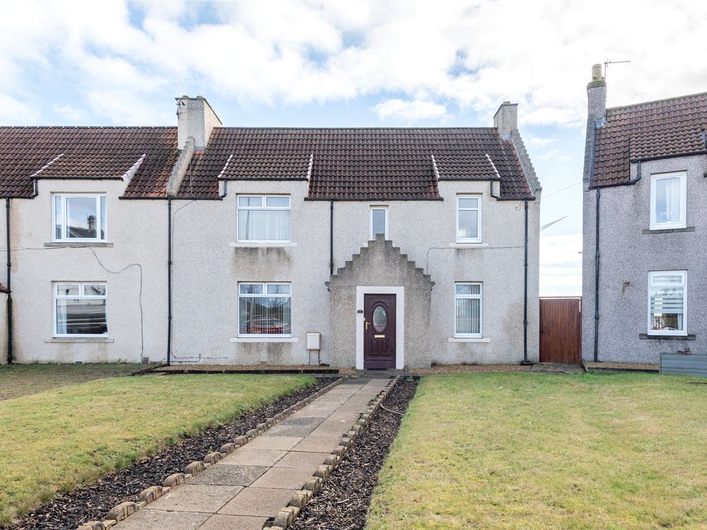 4 bed semidetached house for sale in Wellesley Road, Buckhaven, Leven