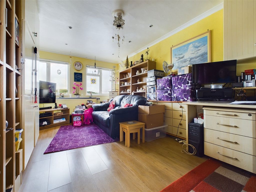 1 bed flat for sale in Cokeham Road, Sompting, Lancing BN15, £175,000 Zoopla