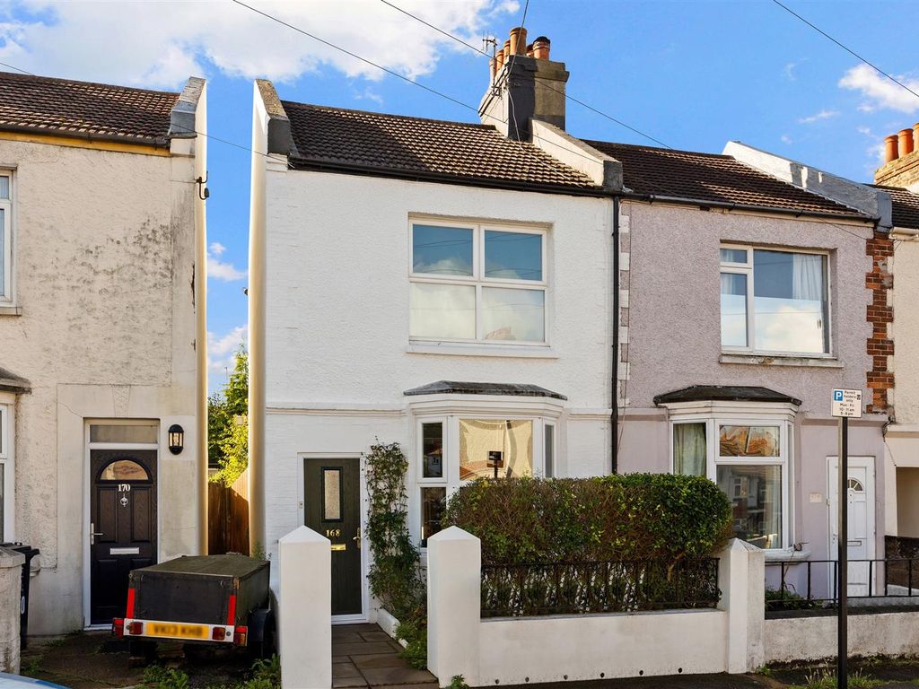 2 bed property for sale in Ladysmith Road, Brighton, East Sussex BN2, £