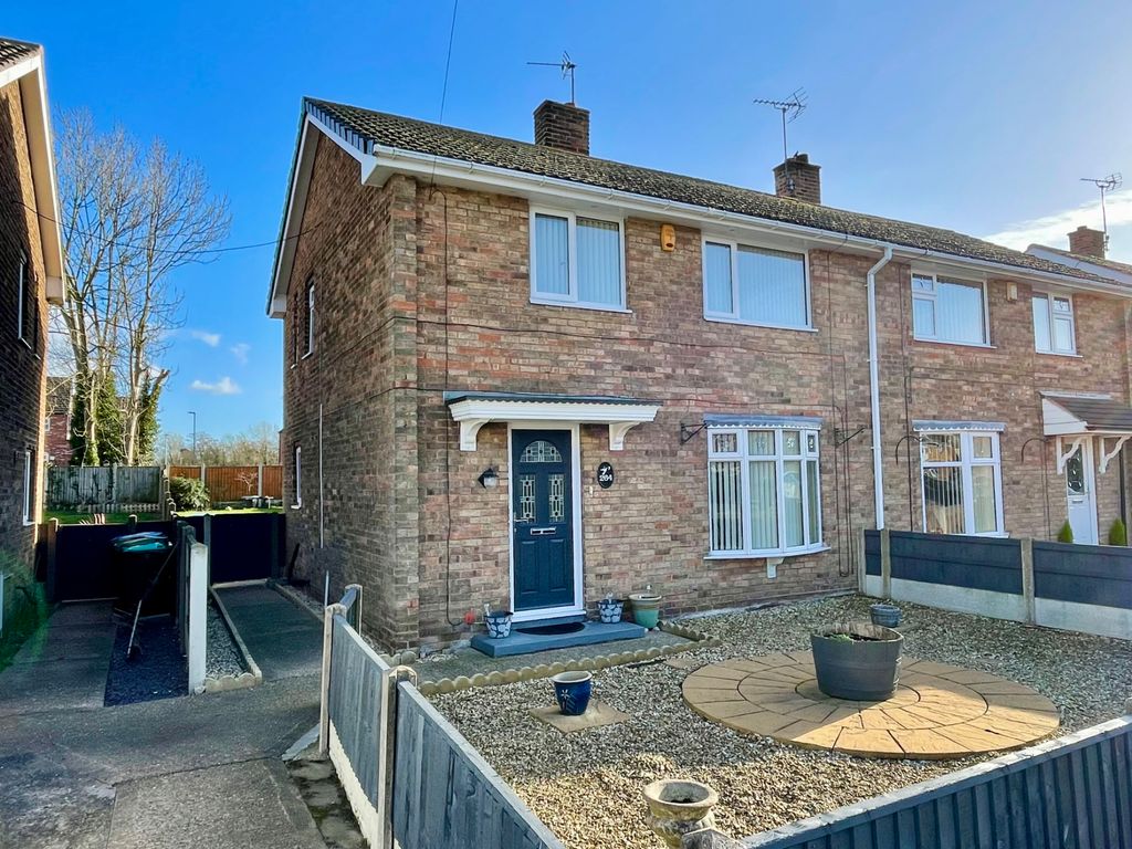 3 bed semidetached house for sale in Egmanton Road, Meden Vale