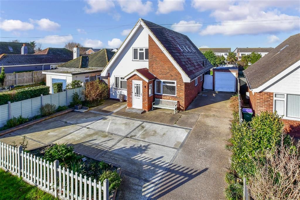 5 bed property for sale in Hardy Road, Greatstone, New Romney, Kent