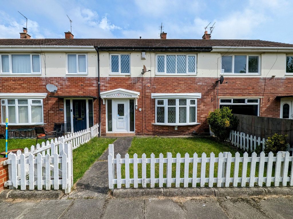 3 bed terraced house for sale in Fuschia Gardens, Hebburn NE31, £