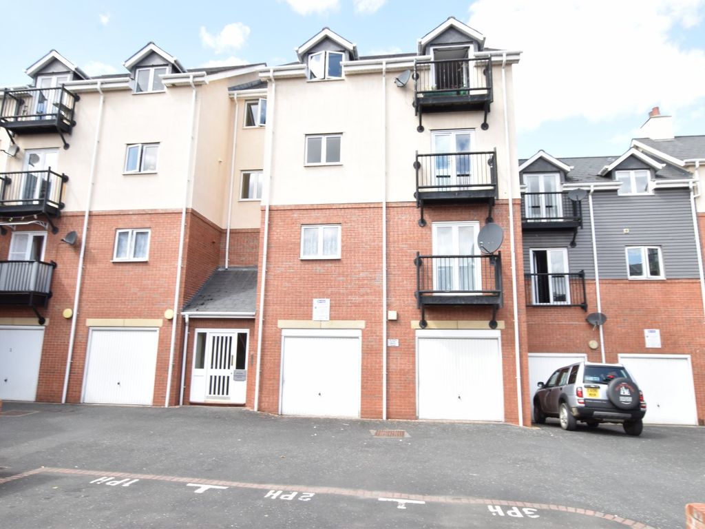 2 bed flat for sale in Malborough House, Mill Street, Evesham