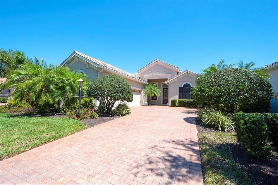 Property for sale in 7203 Lake Forest Gln, Lakewood Ranch, Florida
