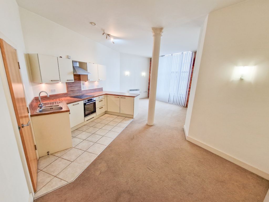 2 bed flat to rent in Silk Mill, Dewsbury Road, Elland HX5, £700 pcm