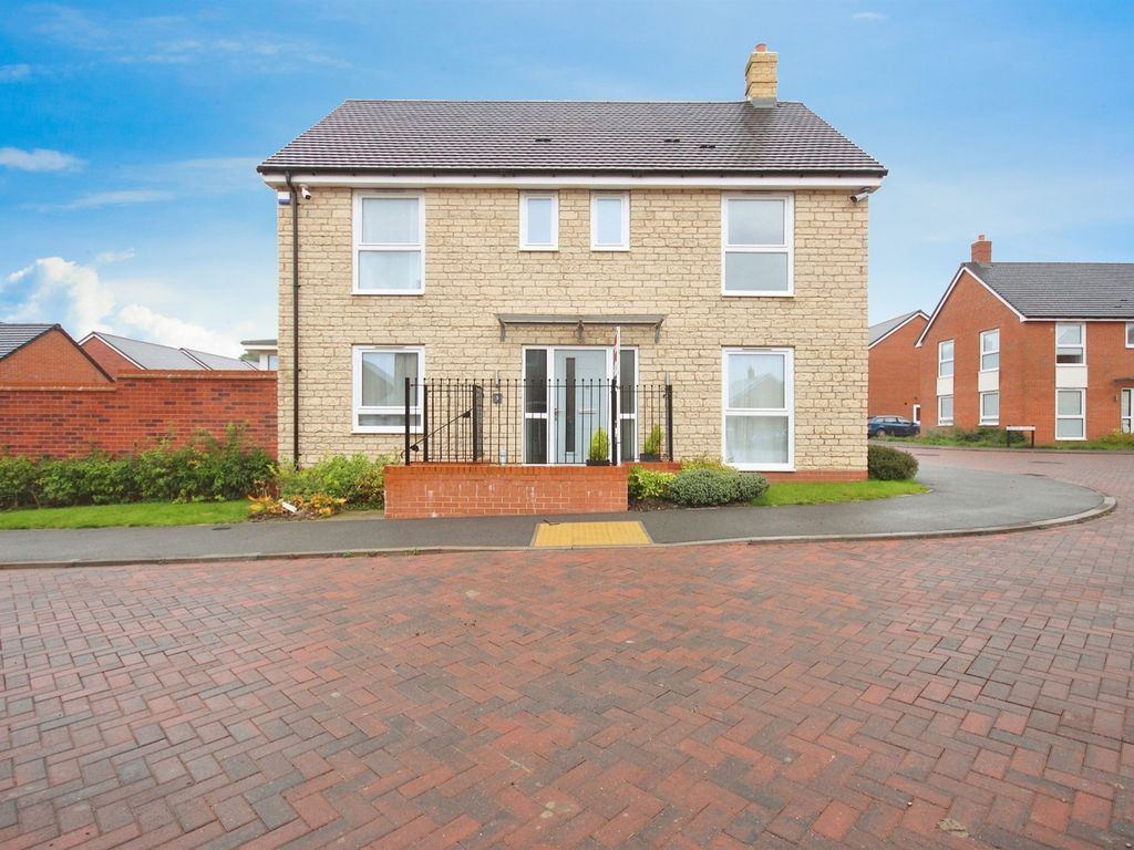 4 bed detached house for sale in Wellum Street, Lighthorne Heath