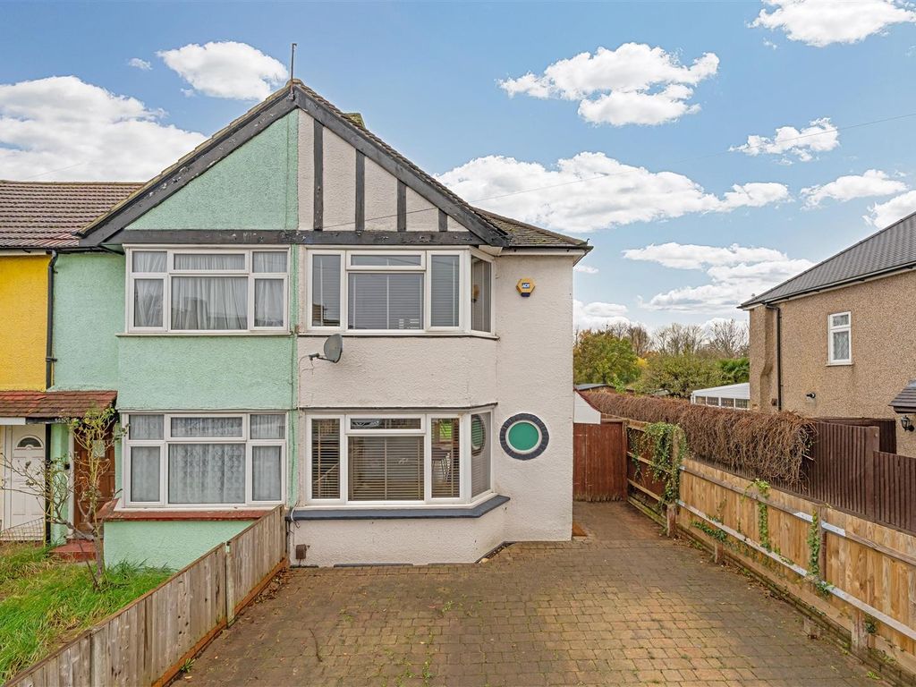 2 bed end terrace house for sale in Fernside Avenue, Feltham TW13, £