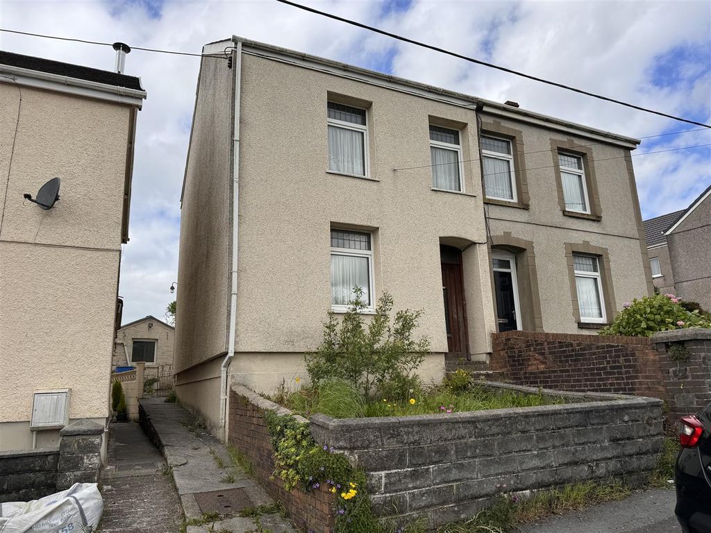 3 bed semidetached house for sale in Waterloo Road, Capel Hendre