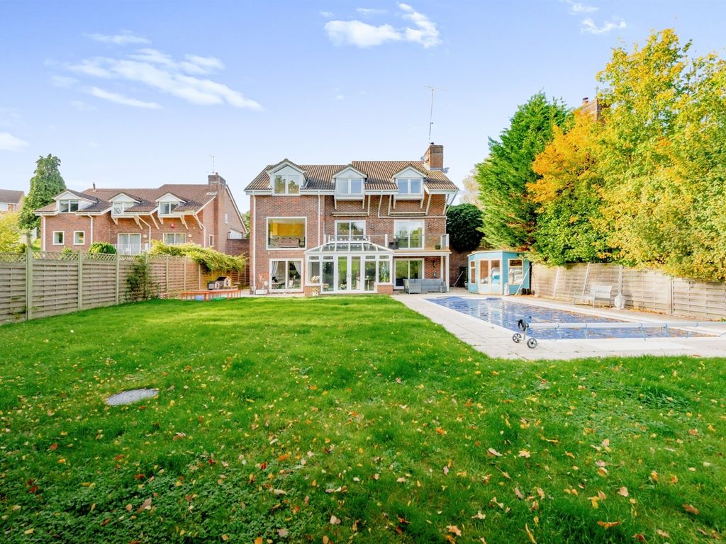 6 bed detached house for sale in Hill House Close, Turners Hill