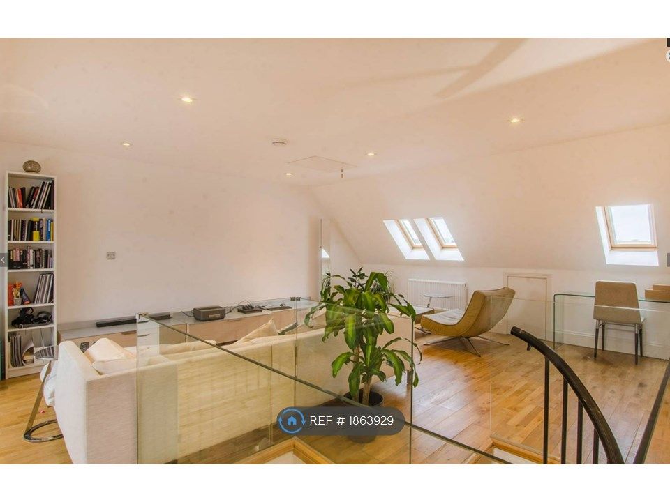 2 bed flat to rent in Peckham Road, London SE15, £2,700 pcm Zoopla