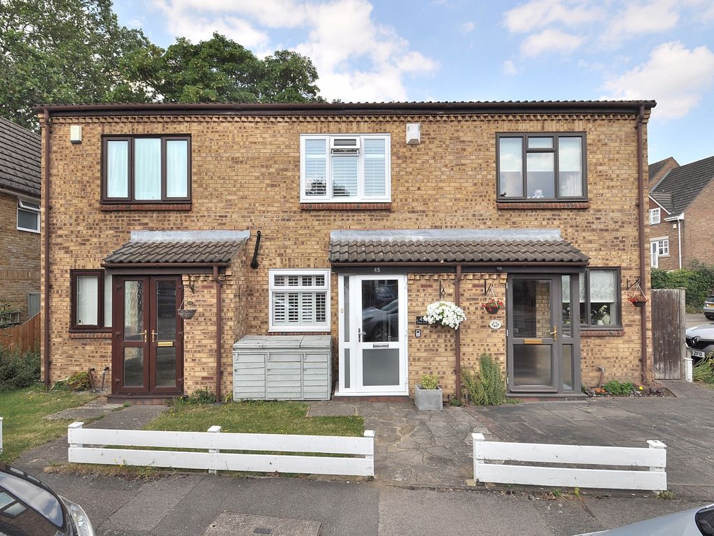 2 bed terraced house for sale in Priory Close, Beckenham, Kent BR3, £450,000 Zoopla
