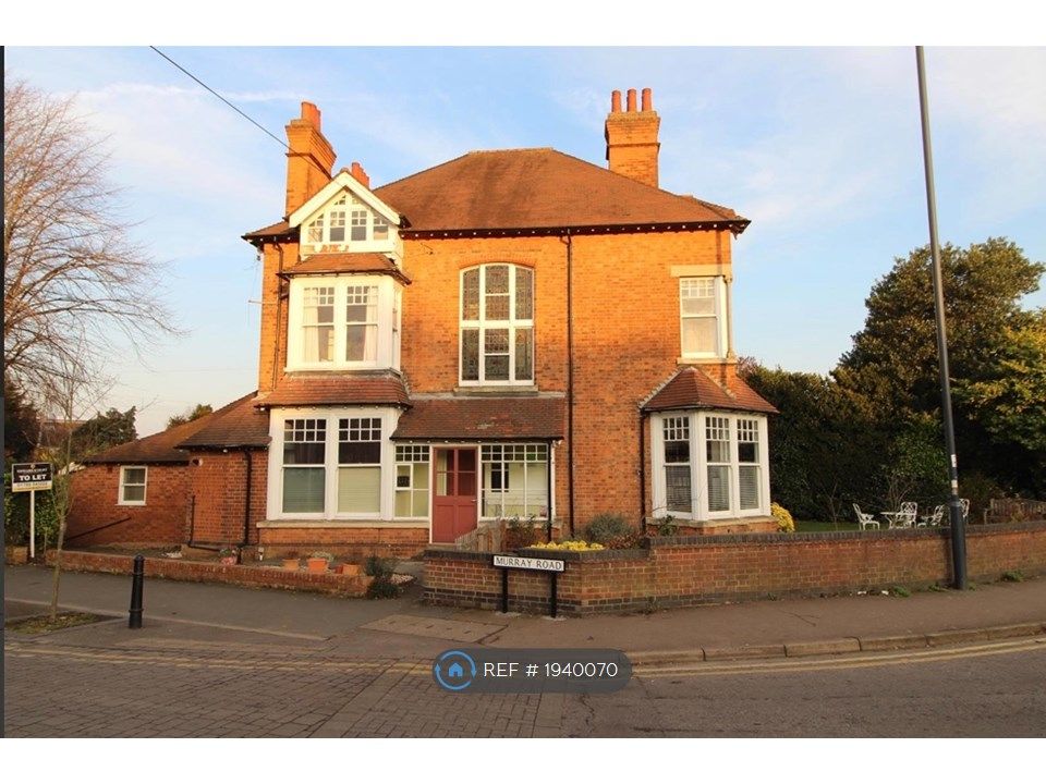 2 bed flat to rent in Manor House, Rugby CV21, £950 pcm Zoopla