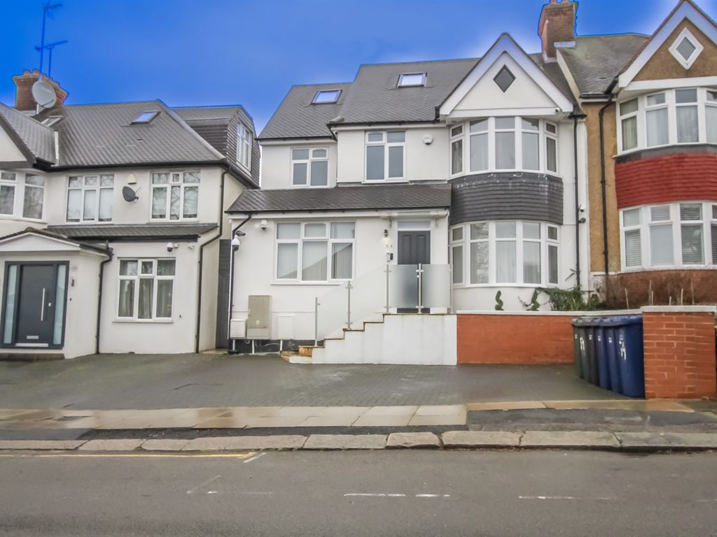 4 bed semidetached house to rent in St. Marys Crescent, Hendon NW4, £