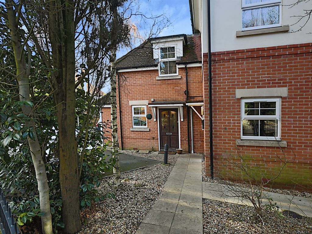 2 bed end terrace house for sale in Talbot Hill Road, Winton