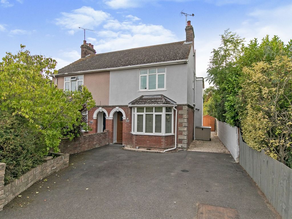 4 bed semidetached house for sale in Ipswich Road, Colchester CO4 Zoopla