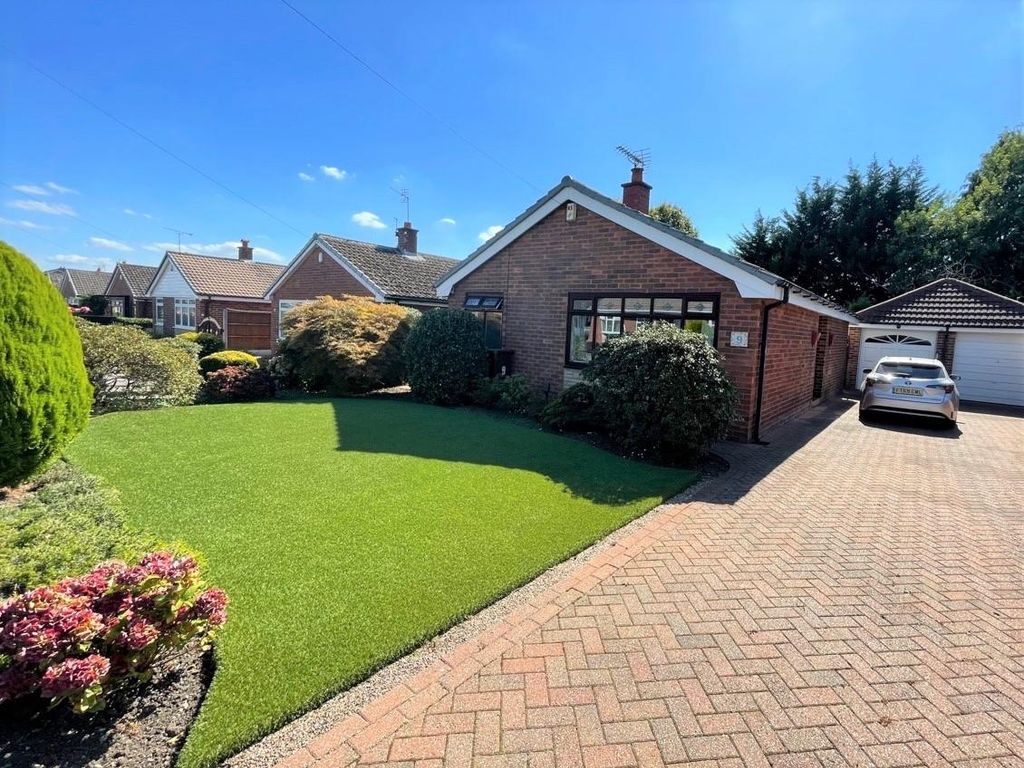 2 bed detached bungalow for sale in Greenacres Close, Leigh WN7 Zoopla