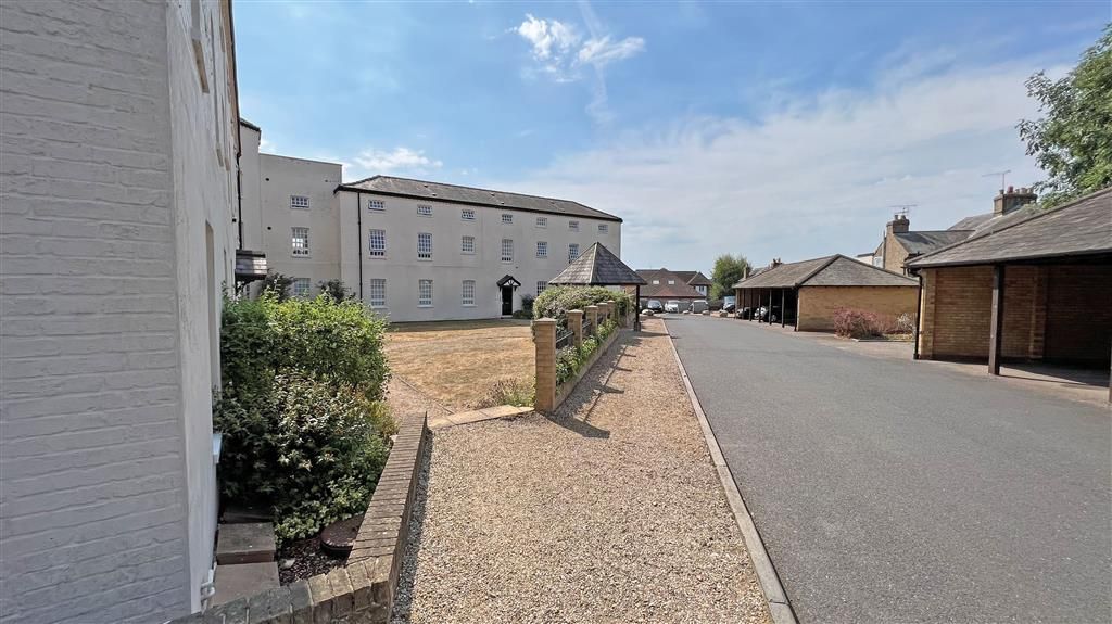 47 bed block of flats for sale in Collett Road, Ware SG12 Zoopla