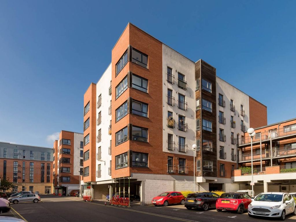2 bed flat for sale in Salamander Court, The Shore, Edinburgh EH6, £