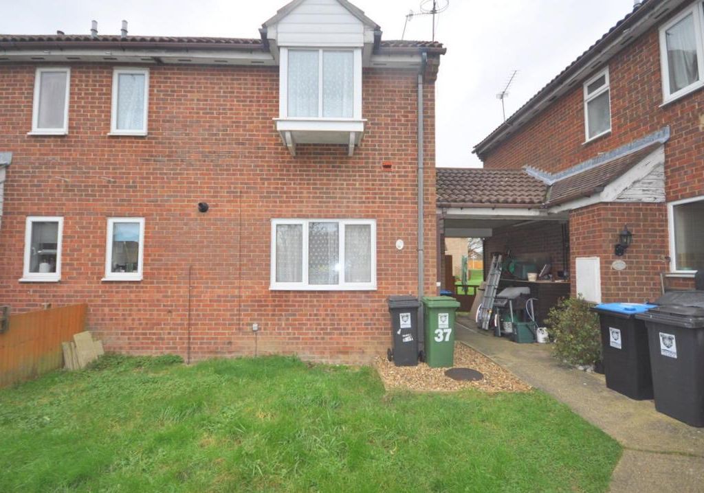 1 bed property to rent in The Lawns, Hemel Hempstead HP1, £975 pcm Zoopla