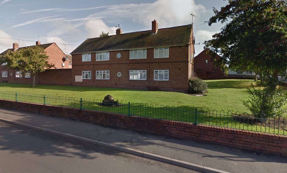 2 bed flat to rent in Peacock Avenue, Wednesfield, Wolverhampton WV11