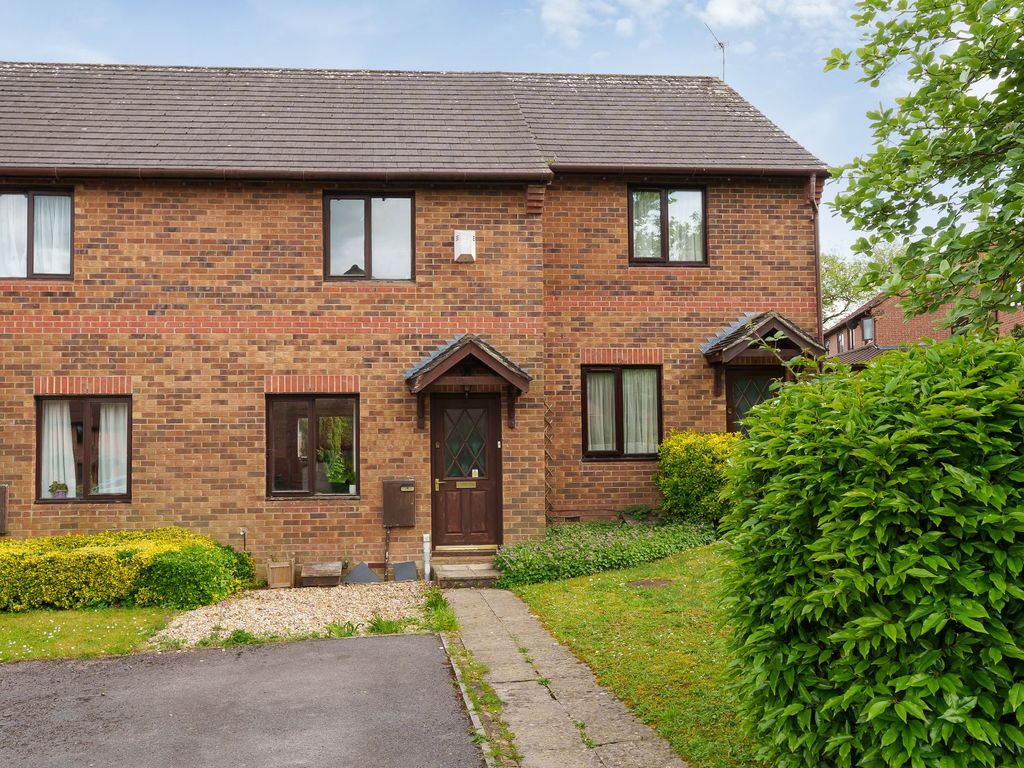 1 bed terraced house for sale in Ivy Close, Winchester SO22, £190,000
