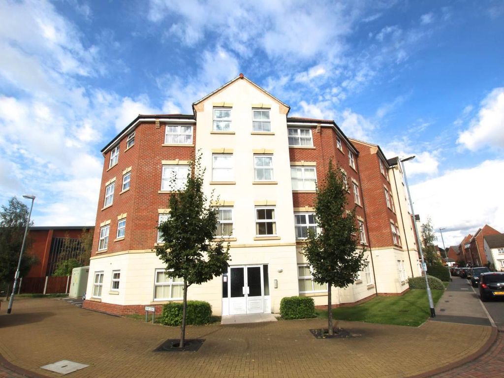 2 bed flat to rent in Mountbatten Way, Beeston, Nottingham NG9, £850